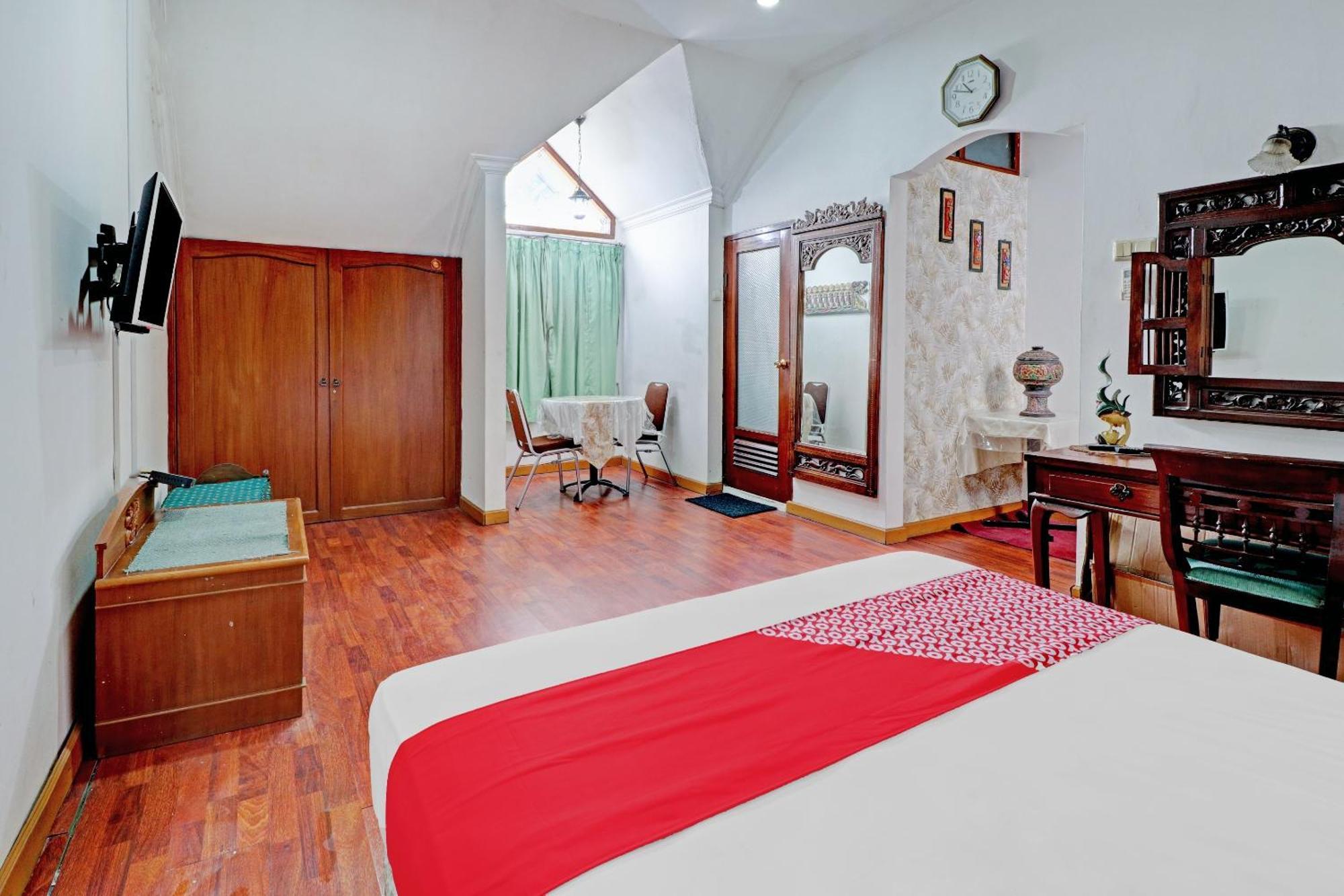 Hotel O Bandung Near Stadion Siliwangi Formerly The Ethnic Hotel Bandung Zewnętrze zdjęcie